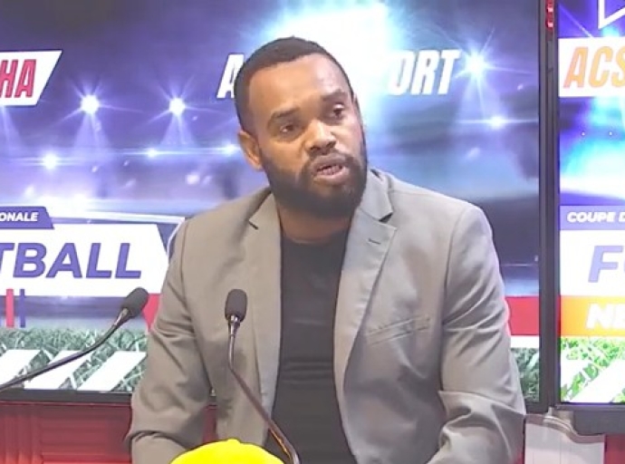 Chiconi FM-TV - Avec le staff de l'ACSJ MLIHA pour la finale de la COUPE DE FRANCE 2023